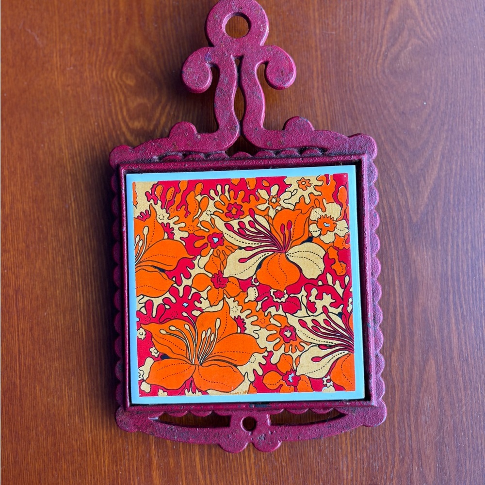 Vintage Kitchen Trivet with Floral Tile Made in Japan - Picture 10 of 10